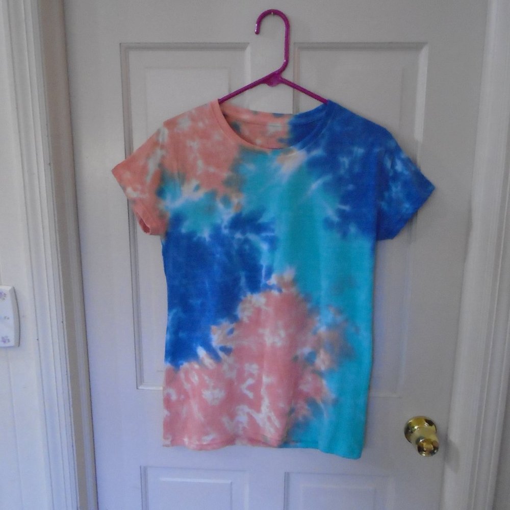 3 Women's Tie-Dye Tee Shirts Size L NWOT